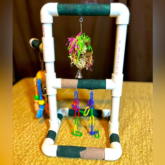 Handmade Bird Perch/Play gym - Picture 3 of 4